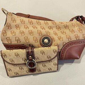 Dooney & Bourke Purse